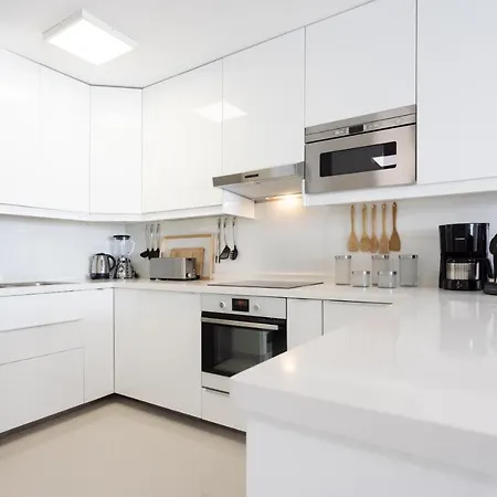 Listen The Rocks - 232 Apartman