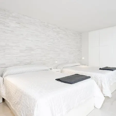 Apartment Listen The Rocks - 232 *